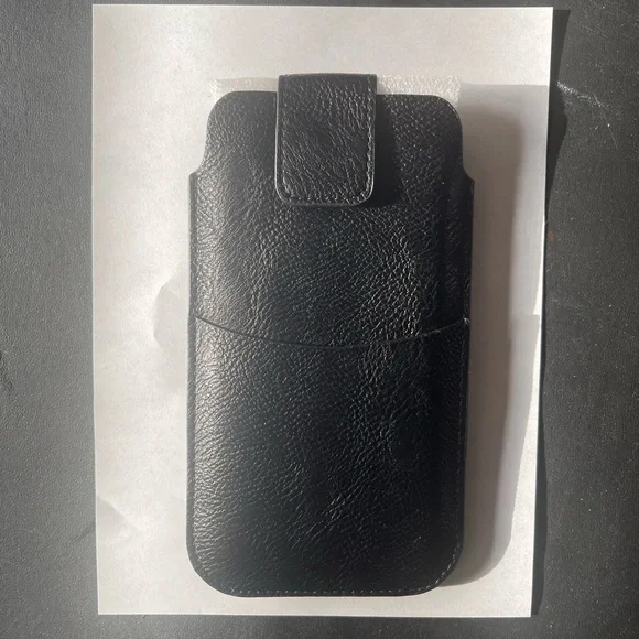 New Leather Phone Pouch For Belt Fits Phones 6.69 Inches or Smaller - Picture 1 of 2
